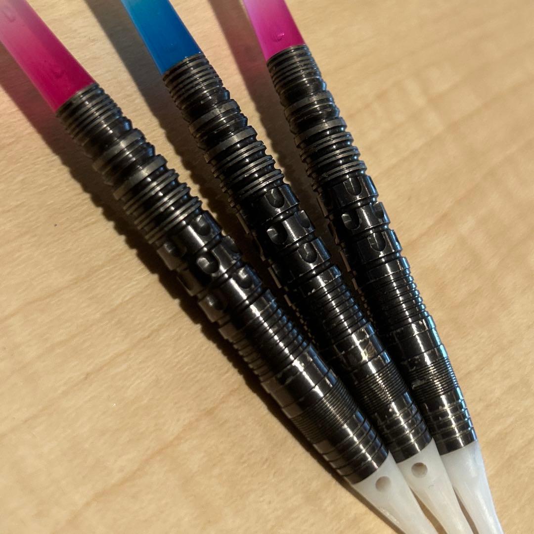 ケース + ダーツセット