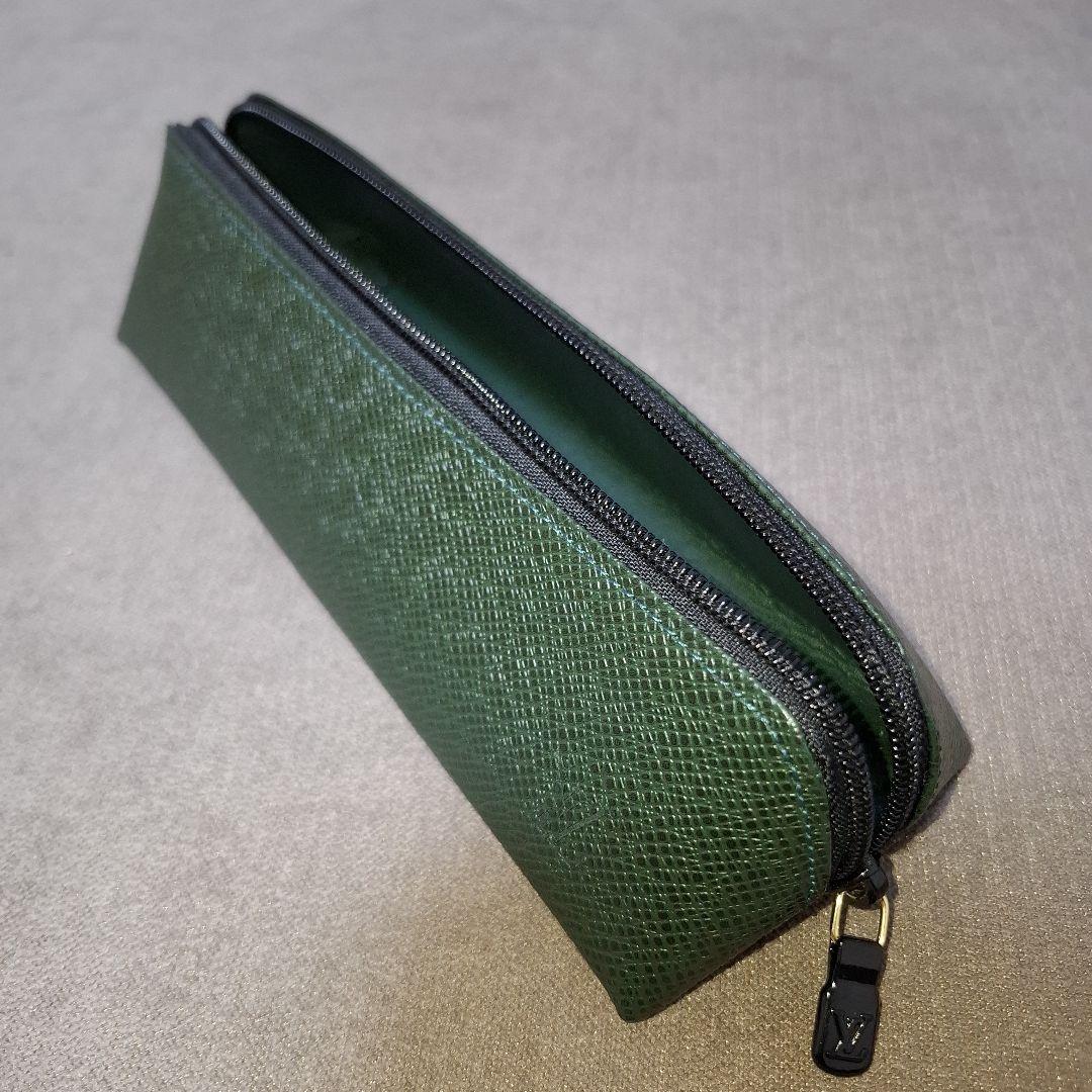 【美品】ルイヴィトン Louis Vuitton タイガ ペンケース 廃盤品