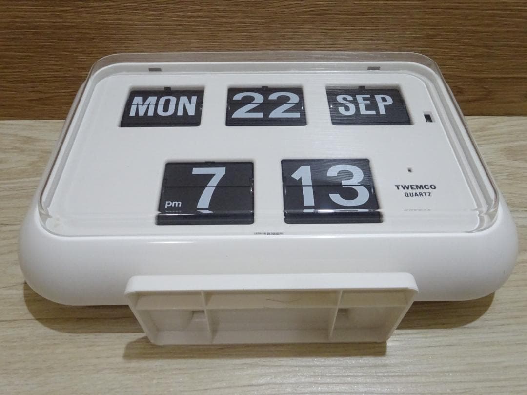 TWEMCO QUARTZ QD-35 パタパタ時計 カレンダー 置時計 掛時計