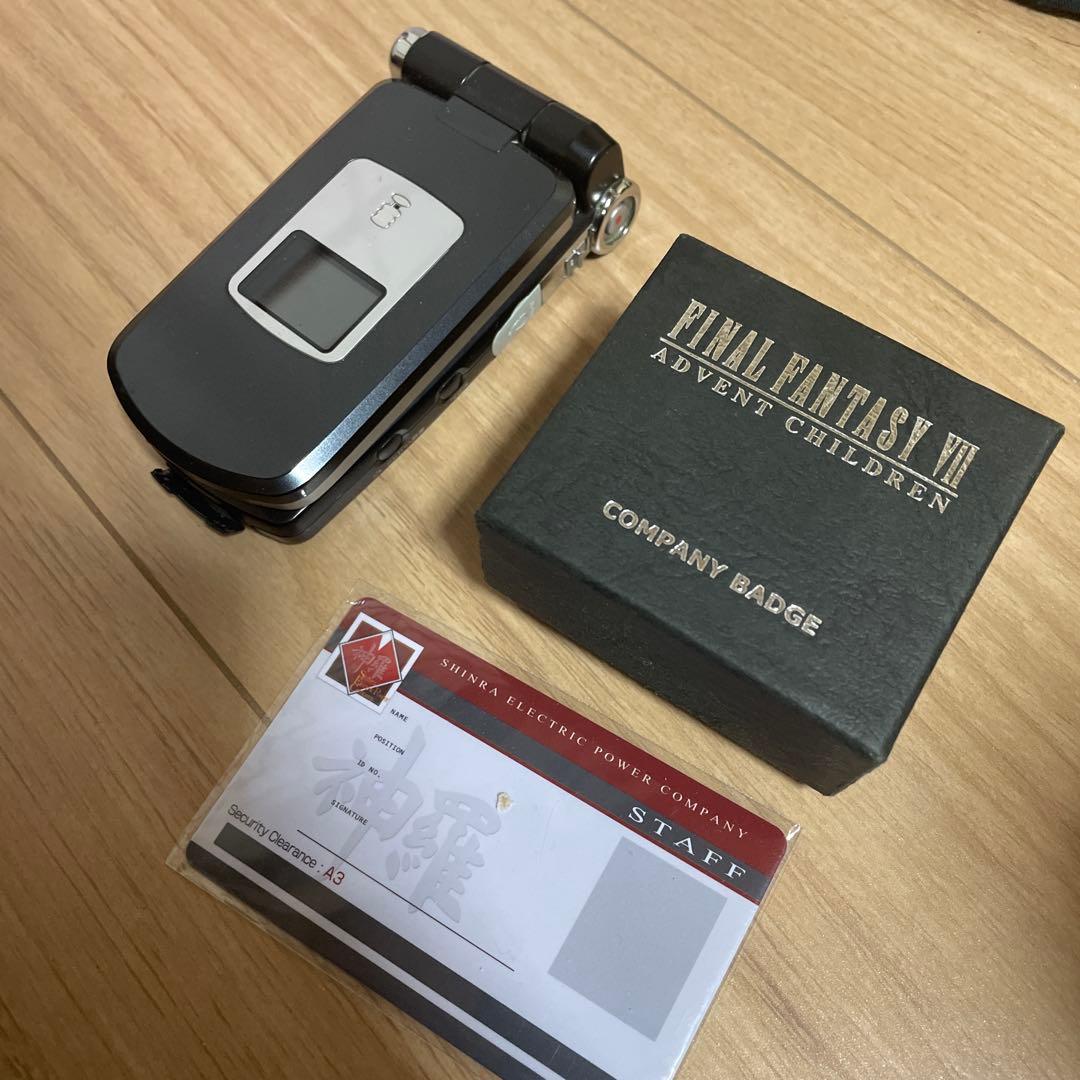 ドコモ P900iV クラウドブラック FF7 アドベントチルドレン　神羅セット