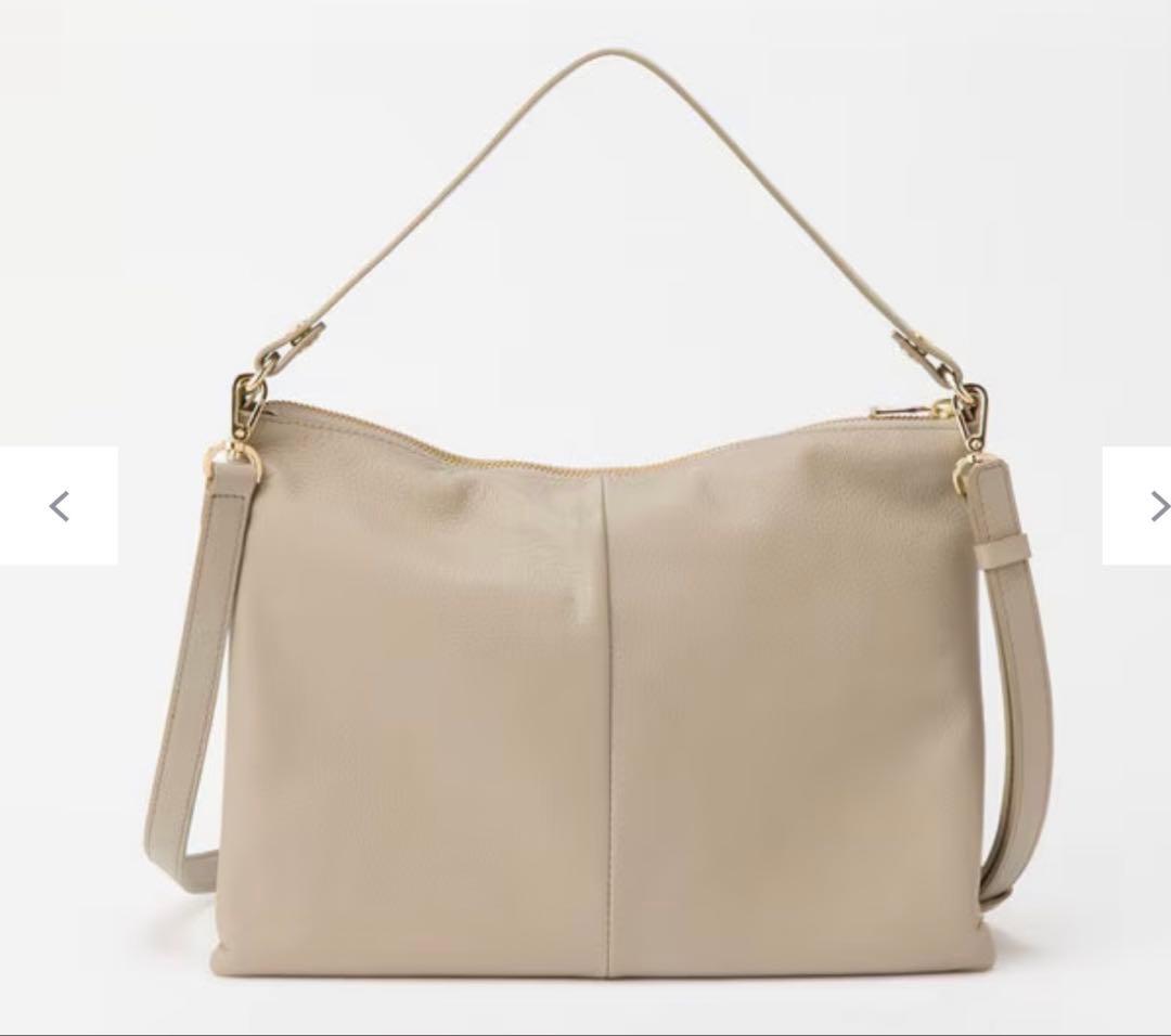 最終価格美品russetエンボスモノグラムソフトレザーショルダーバッググレージュ