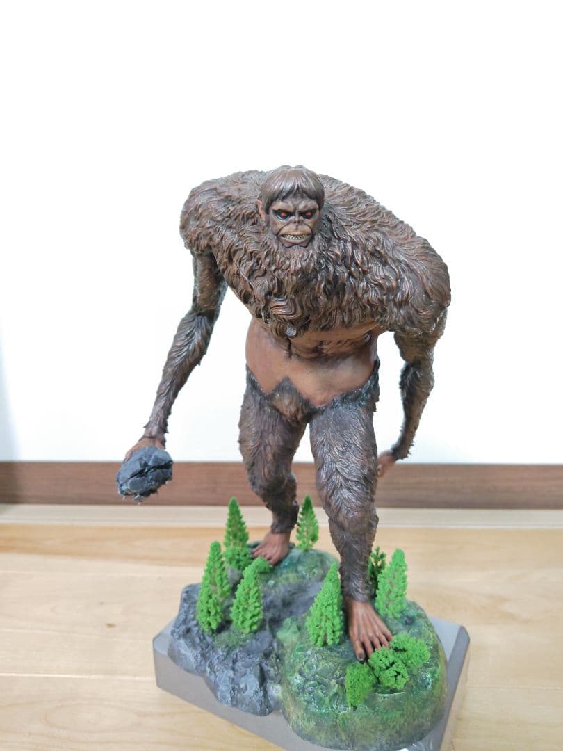 進撃の巨人一番くじ　獣の巨人