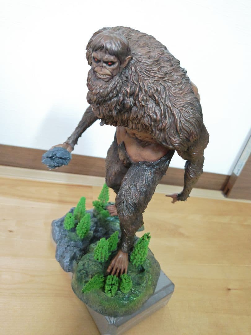 進撃の巨人一番くじ　獣の巨人