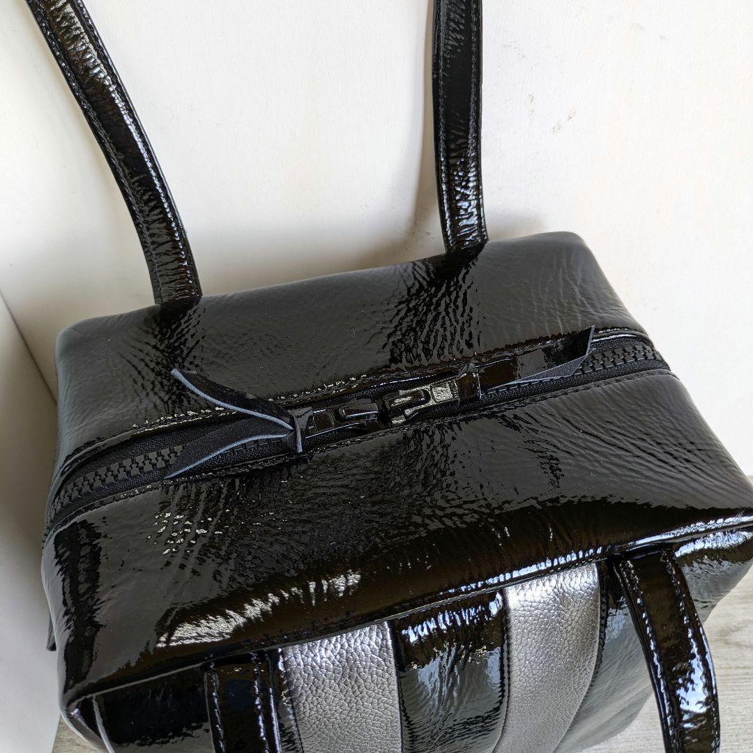 orika スクエアバック　折りお財布　革