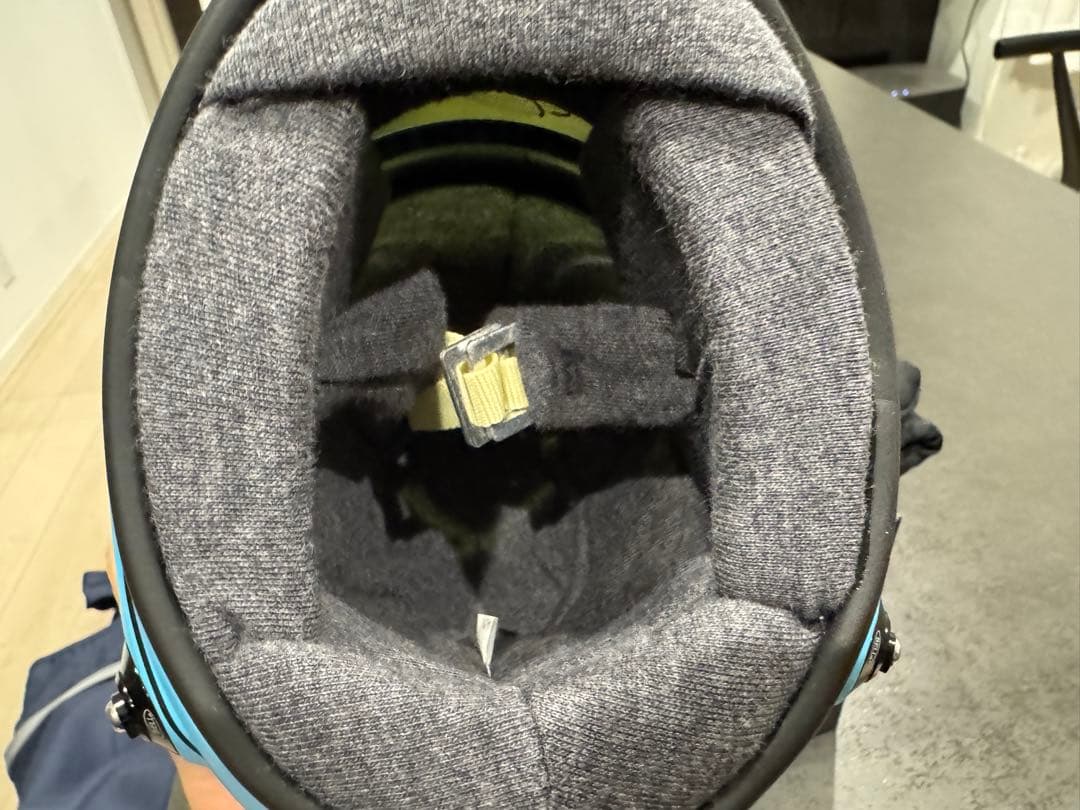 【激レア】e Russell 直筆サイン入り1/2ヘルメット