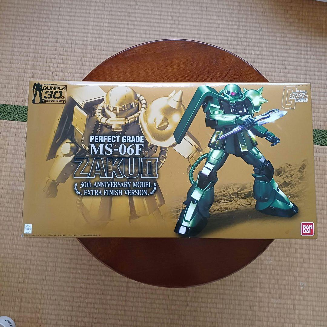 PG ザクⅡ　30thエクストラフィニッシュVer