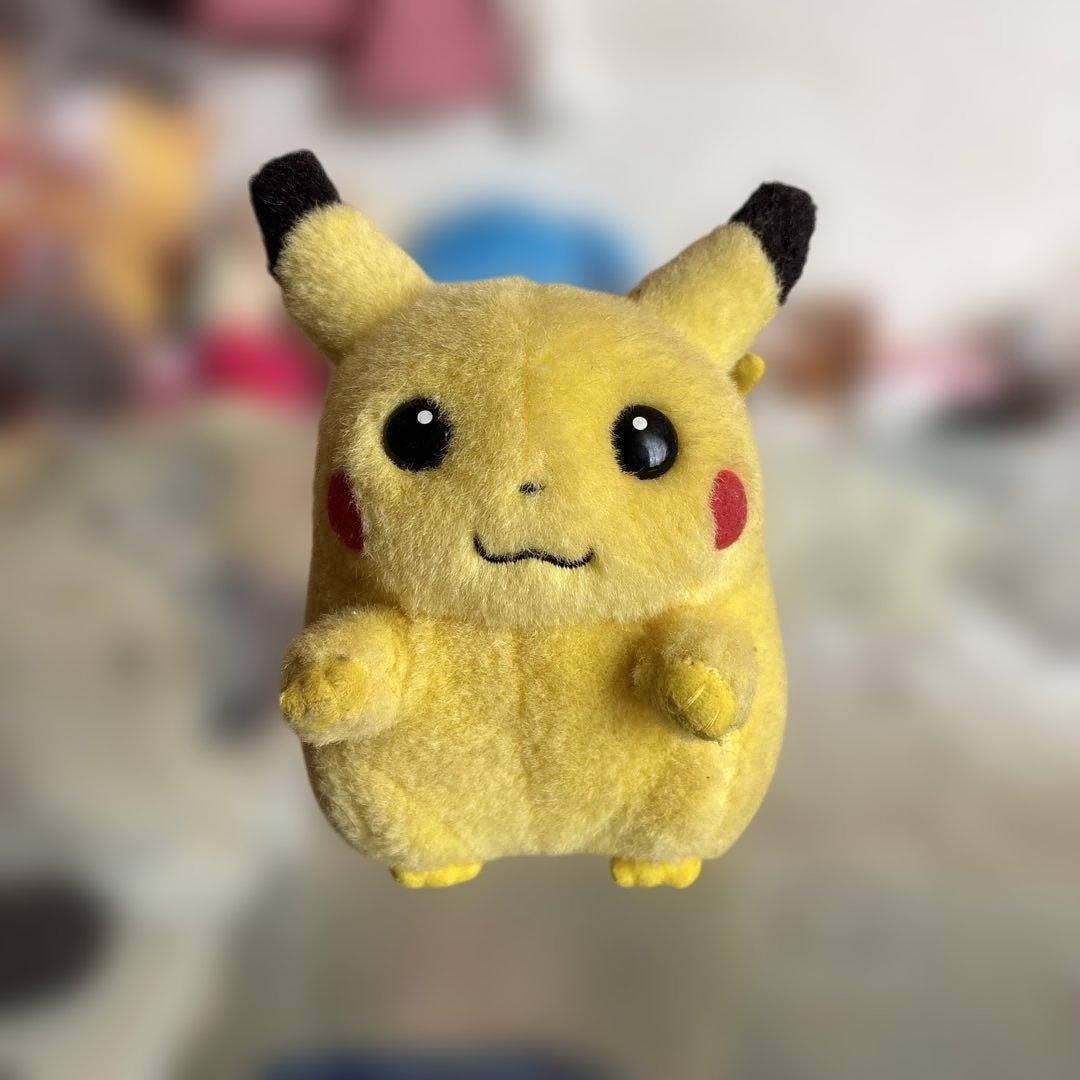初期ピカチュウ ぬいぐるみ  しゃべりません