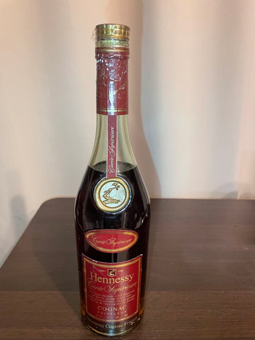 【レトロ：赤ヘネ】ヘネシー キュヴェ スペリオール 初期ボトル 正規品