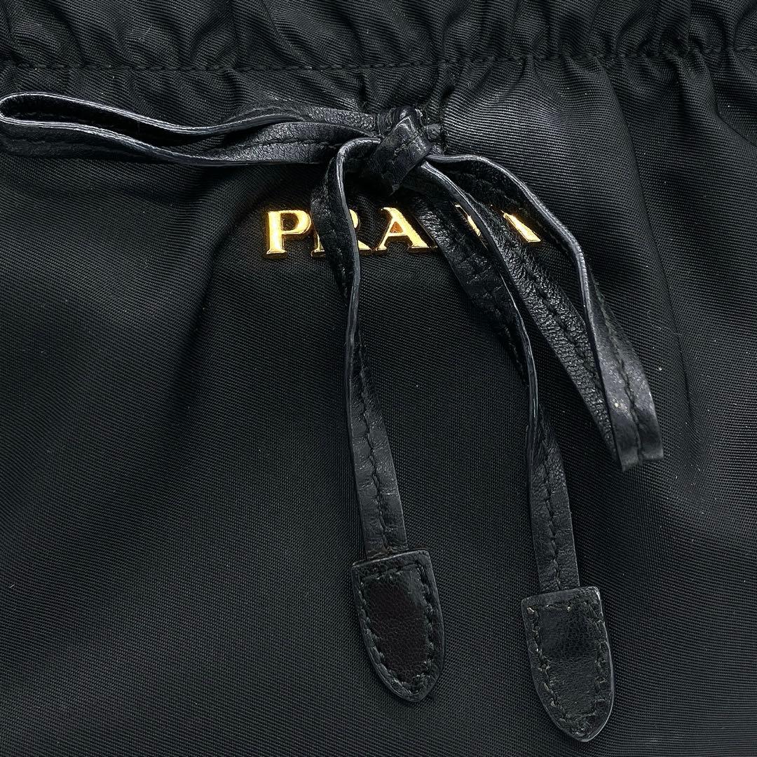 【PRADA】ハンドバッグ　リボン　ロゴ金具　ゴールド金具　ナイロン　ブラック
