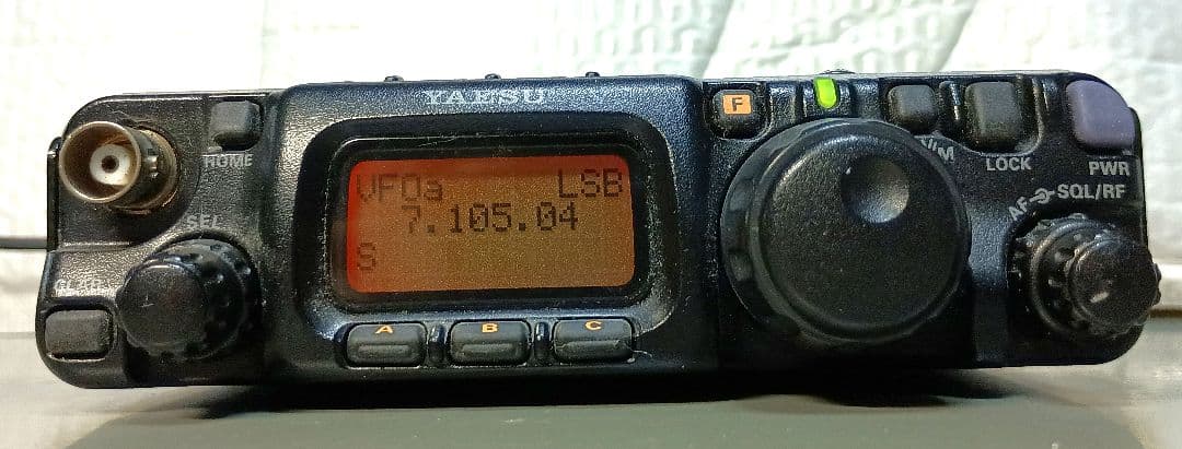 s*8様 YAESU FT-817 トランシーバー