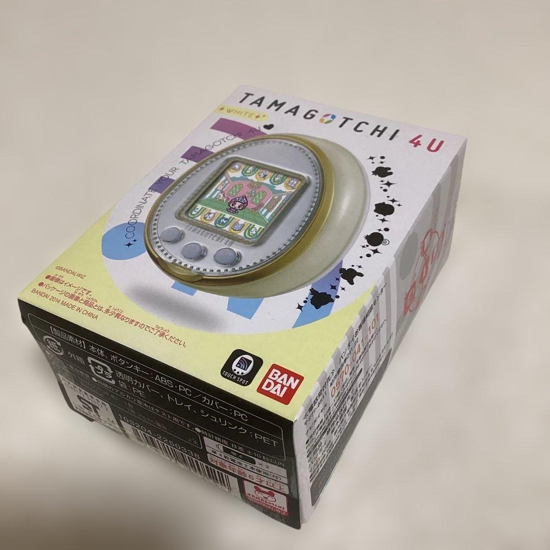 J*1様 新品未開封　TAMAGOTCHI 4U ホワイトカラー　たまごっち　バ