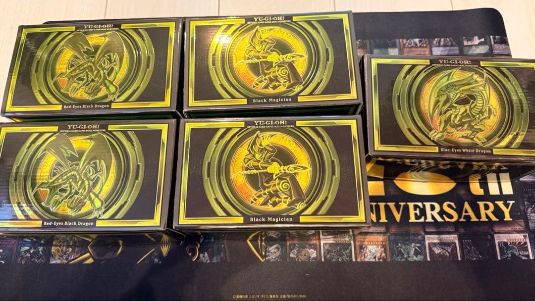 遊戯王引退品 ブルーアイズデッキ、ブラックマジシャンデッキ等