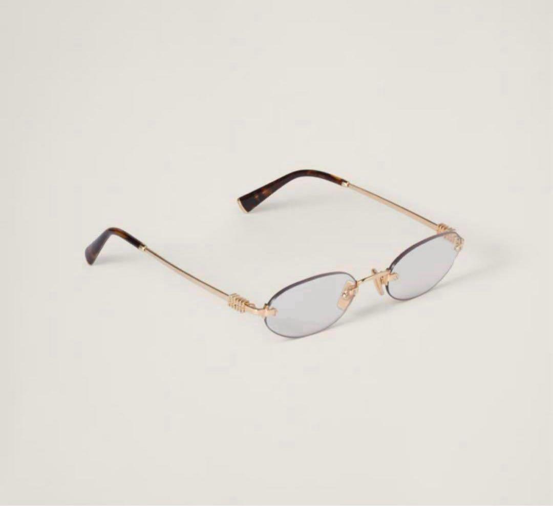【人気商品】Miu Miu リムレスメガネ クリアサングラス