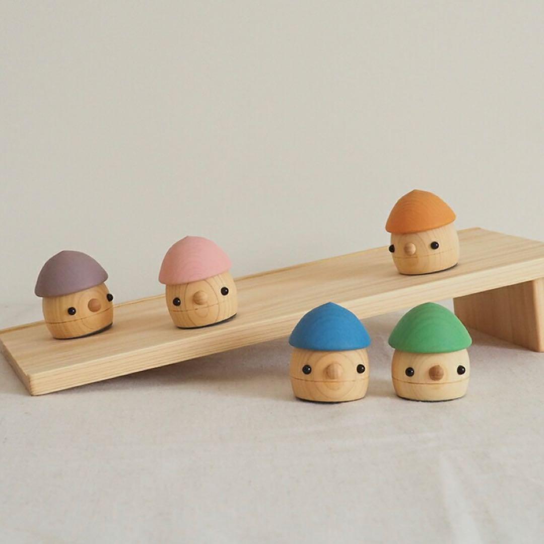 どんぐりころころ　木のおもちゃ　こまむぐ 坂付き