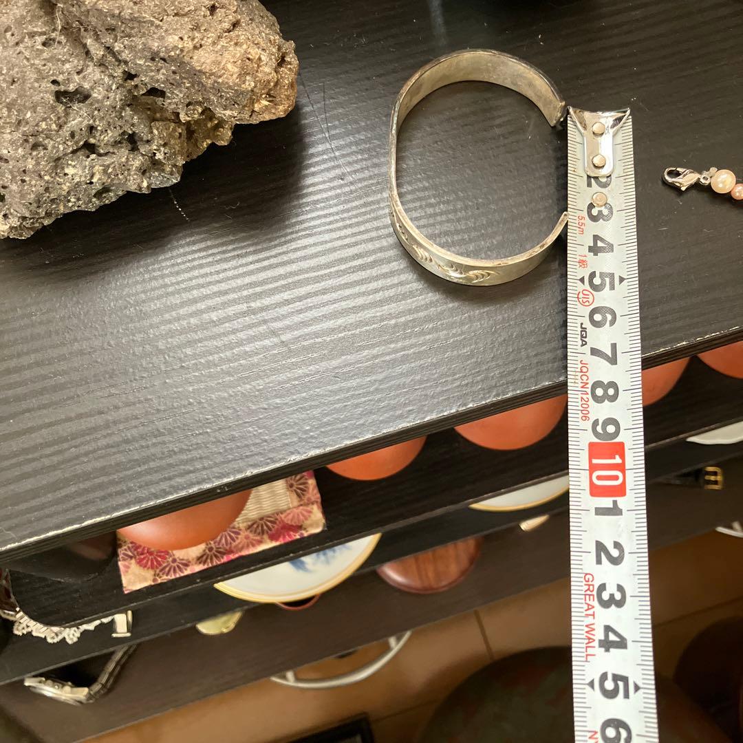 ARIZONA シルバーエングレーブカフブレスレット