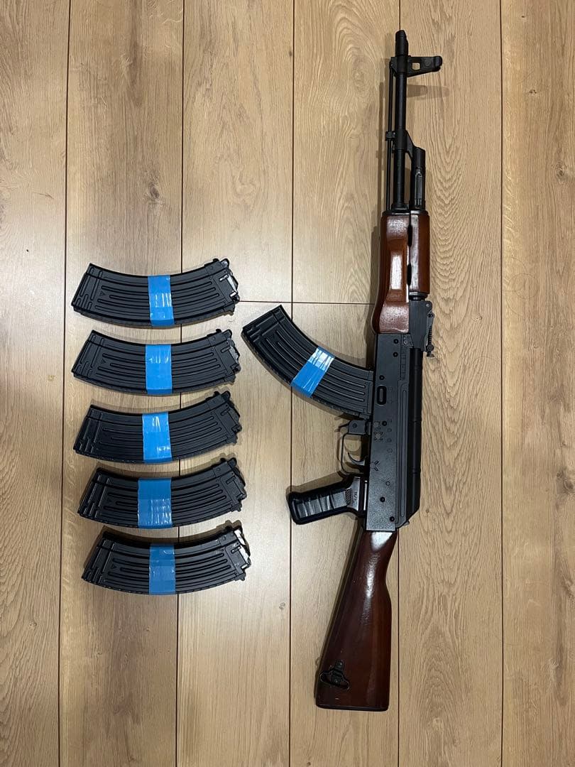 東京マルイ　akm