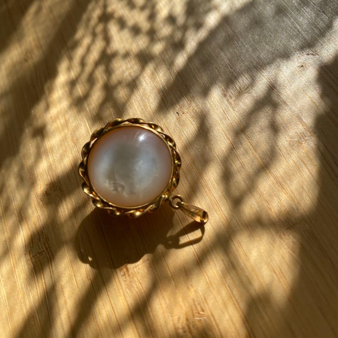 虹色マベパールのペンダントトップ❤️18Ｋ