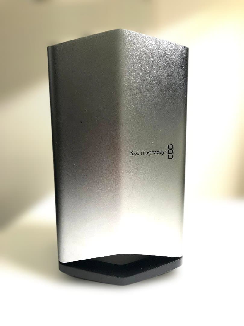 MacBookアクセサリー Radeon RX Vega 56 Blackmagic eGPU Pro