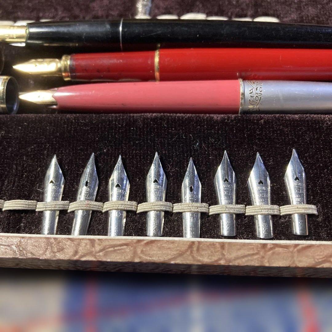 ( ´ ▽ ` )ノ18金ニブとか昔の万年筆なんだけど 書けるか分からないなぁ〜