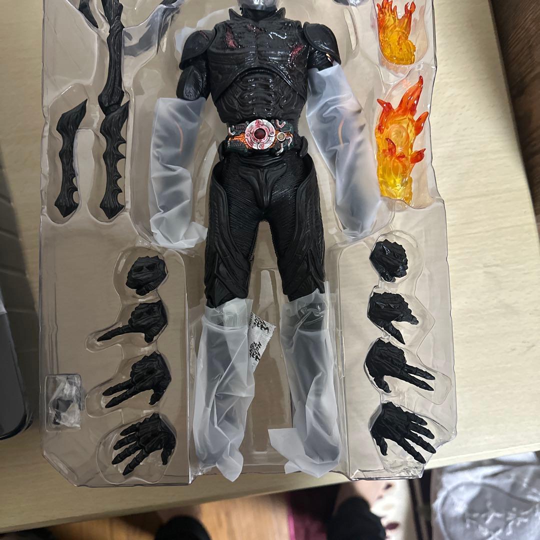 ホットトイズ仮面ライダーBLACK SUN BATTLE DAMAGED ver