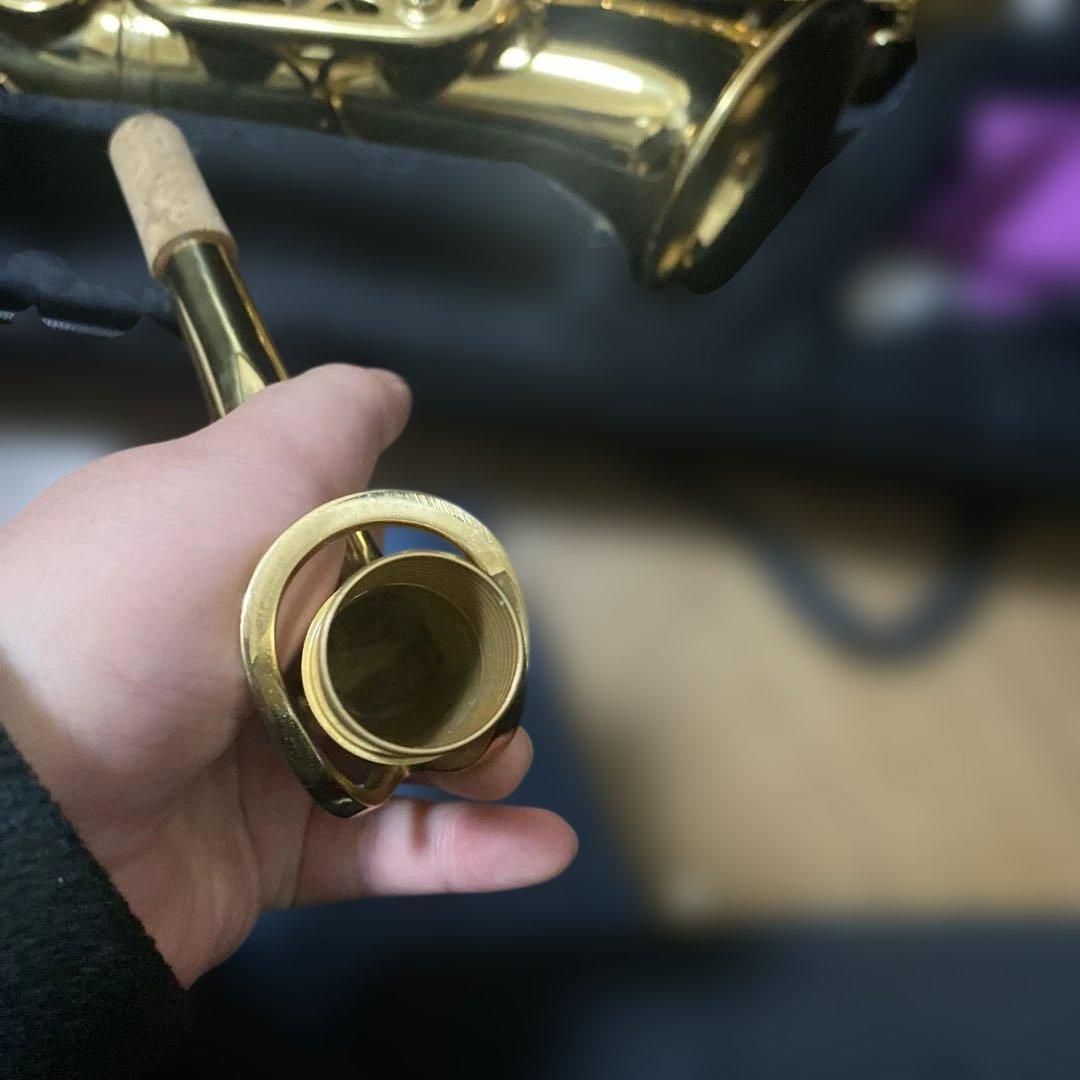 未使用品　本日まで値下げ★ゴールド サックス本体 マウスピース付き