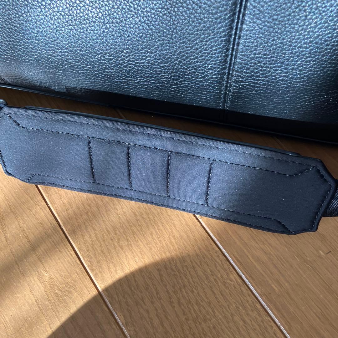 COLE HAAN ブラック ビジネスバッグ