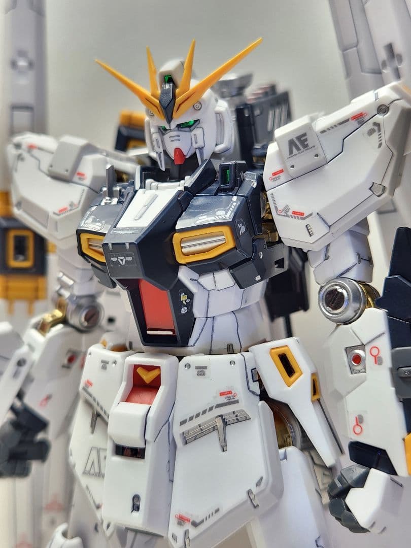 RG νガンダム(ダブル・フィン・ファンネル装備型)