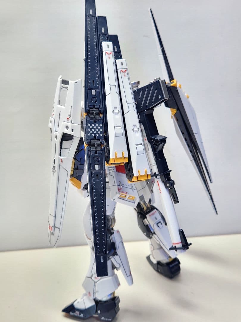 RG νガンダム(ダブル・フィン・ファンネル装備型)