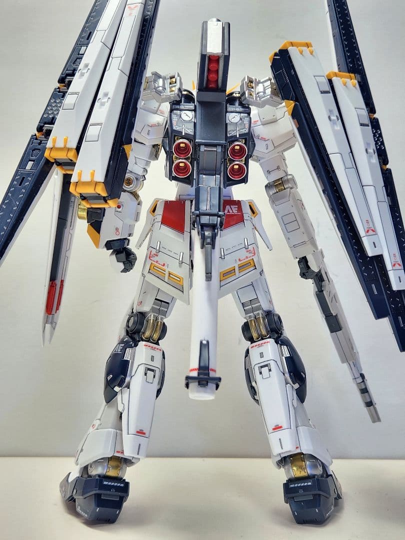 RG νガンダム(ダブル・フィン・ファンネル装備型)