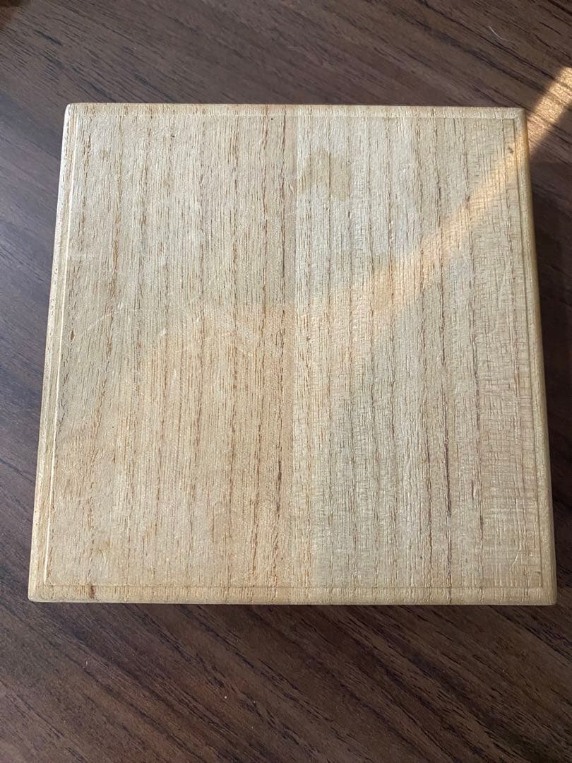 装飾的な鉄製鍔 木製ケース付き