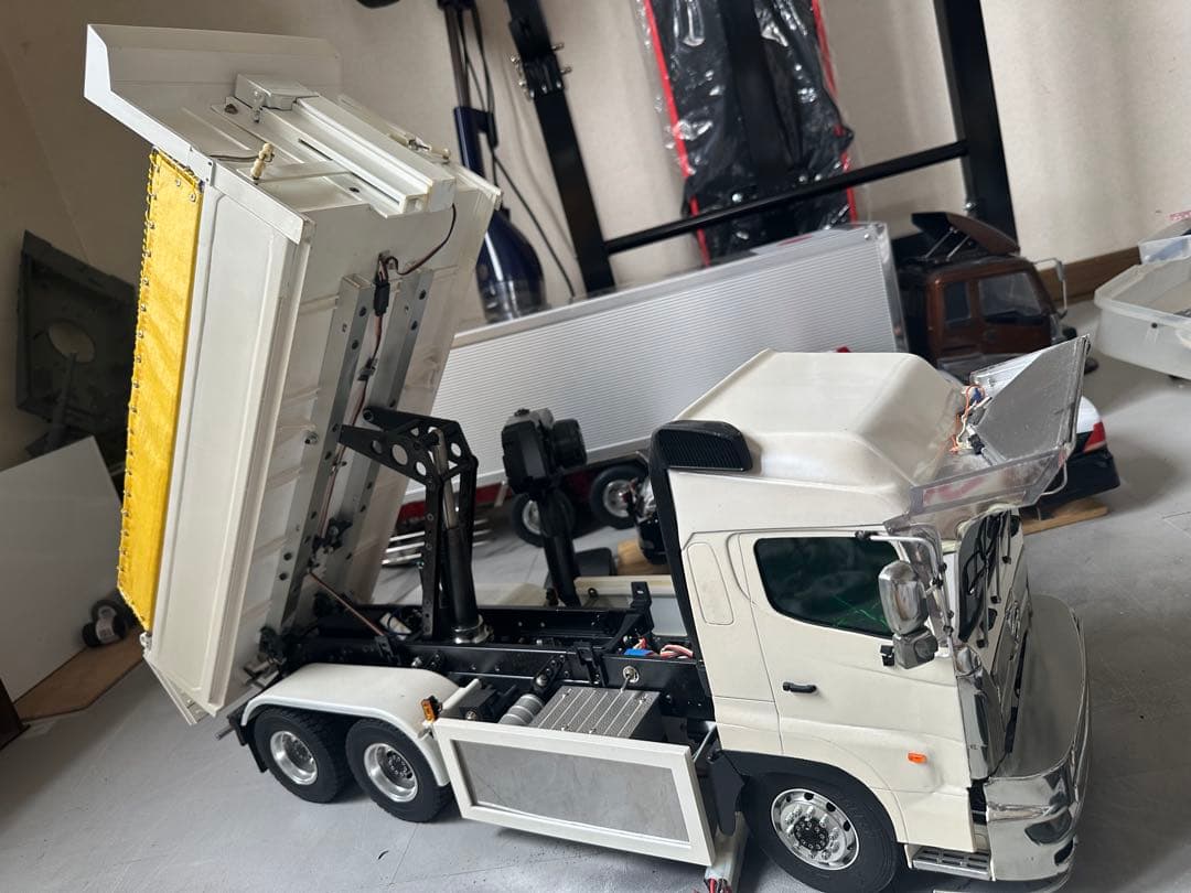 1/14 現行プロフィアダンプ　ギミック多数