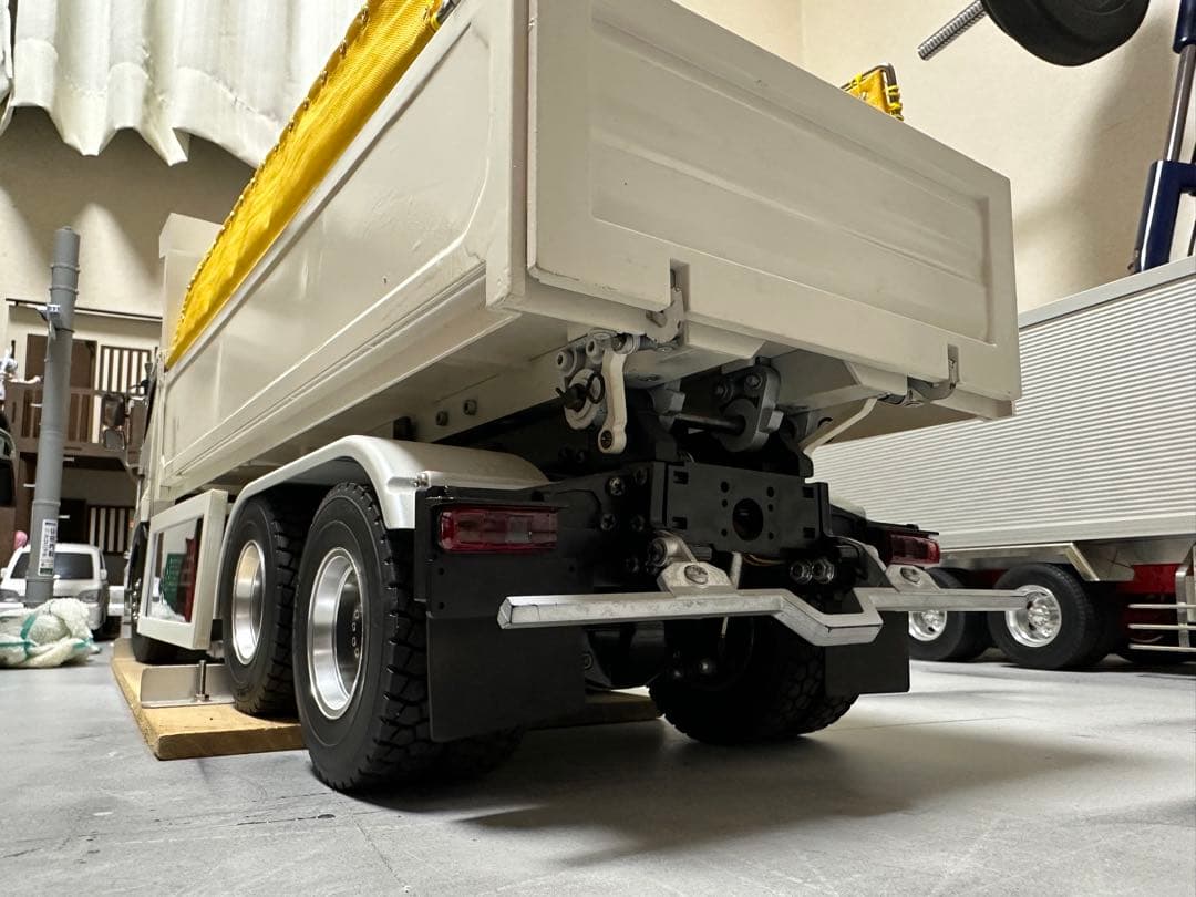 1/14 現行プロフィアダンプ　ギミック多数