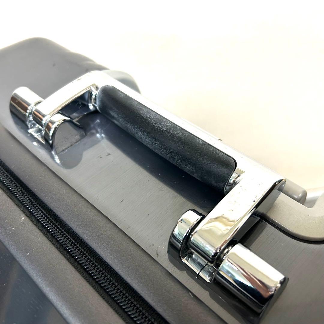 ゼロハリバートン 4輪 キャリーケース グレー系 大容量 傷あり