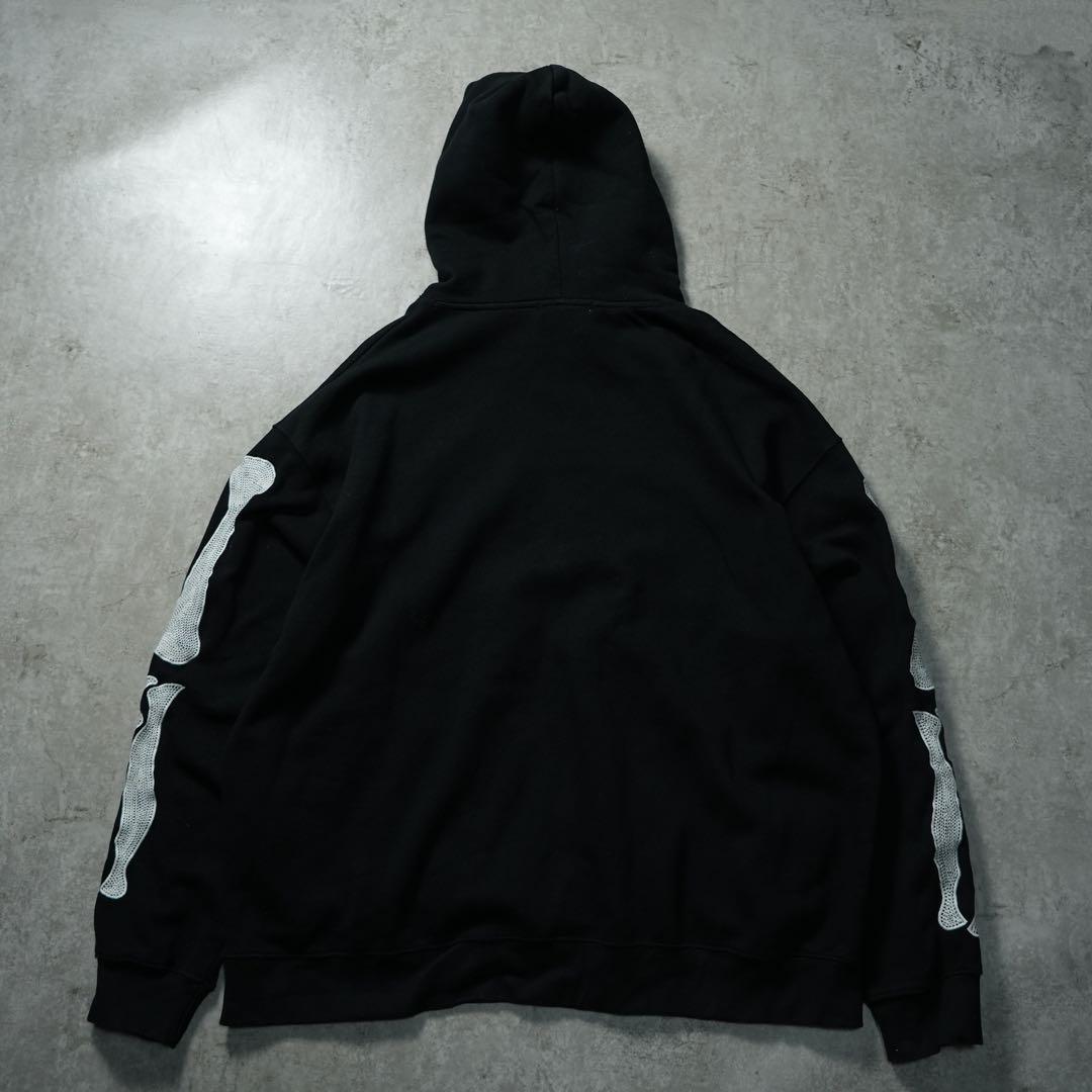 ポ*ー様 【激レア】mnml skeleton hoodie bone 刺繍 u