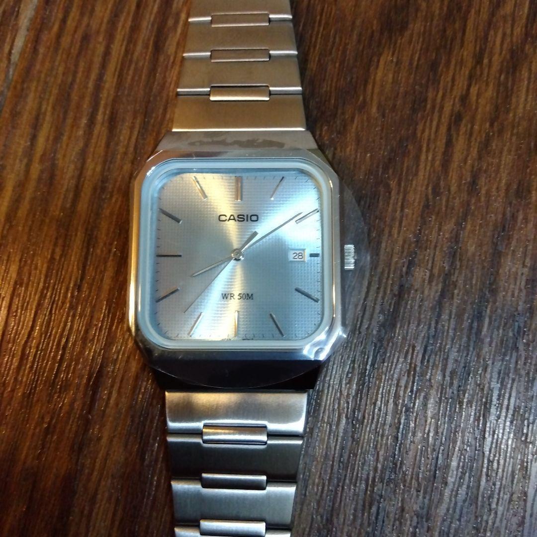 孝*様 CASIOカシオ　日本未発売モデル　スクエアケース　MTP-B185