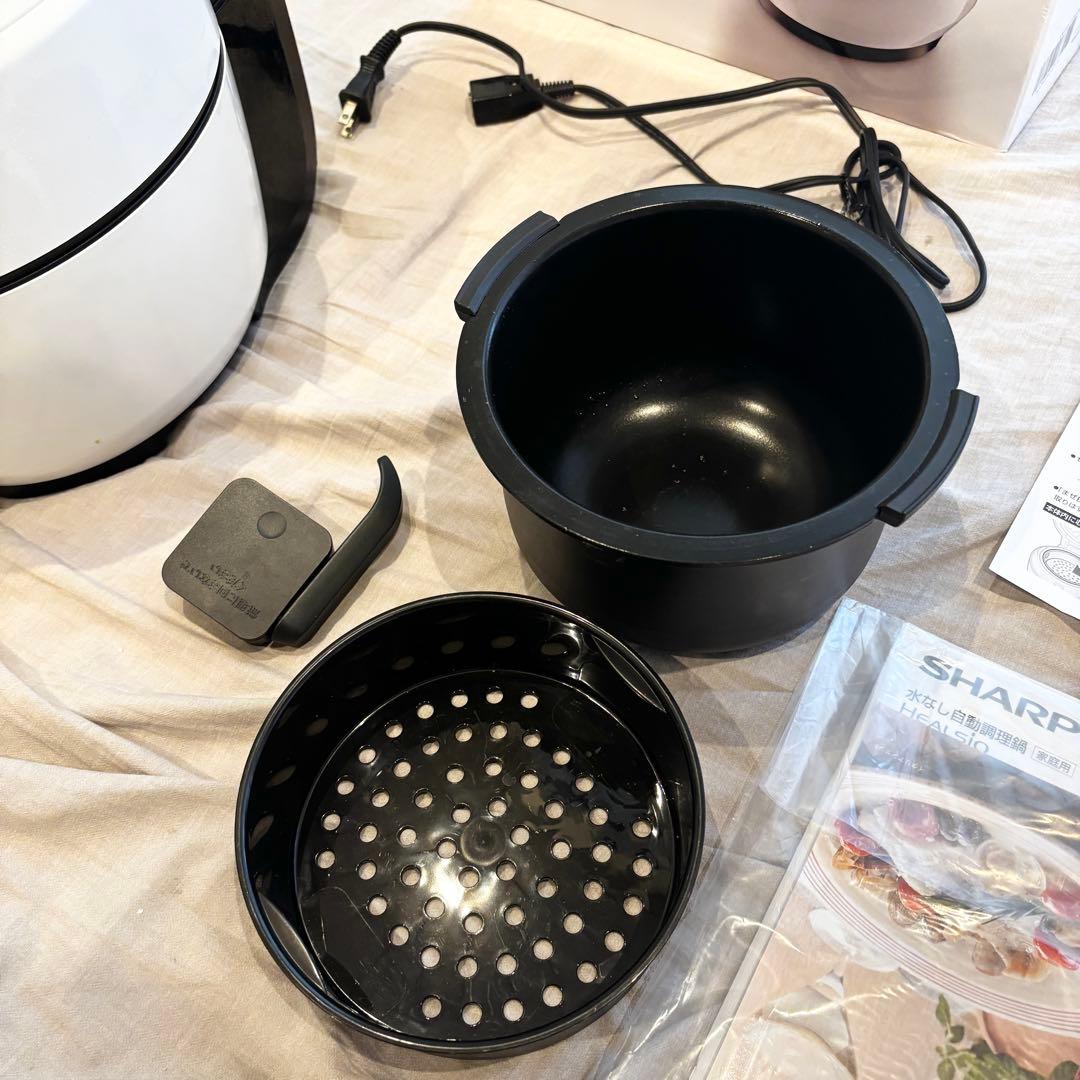 【美品・動作確認済】シャープ ヘルシオ ホットクック(KN-HW10G-W)