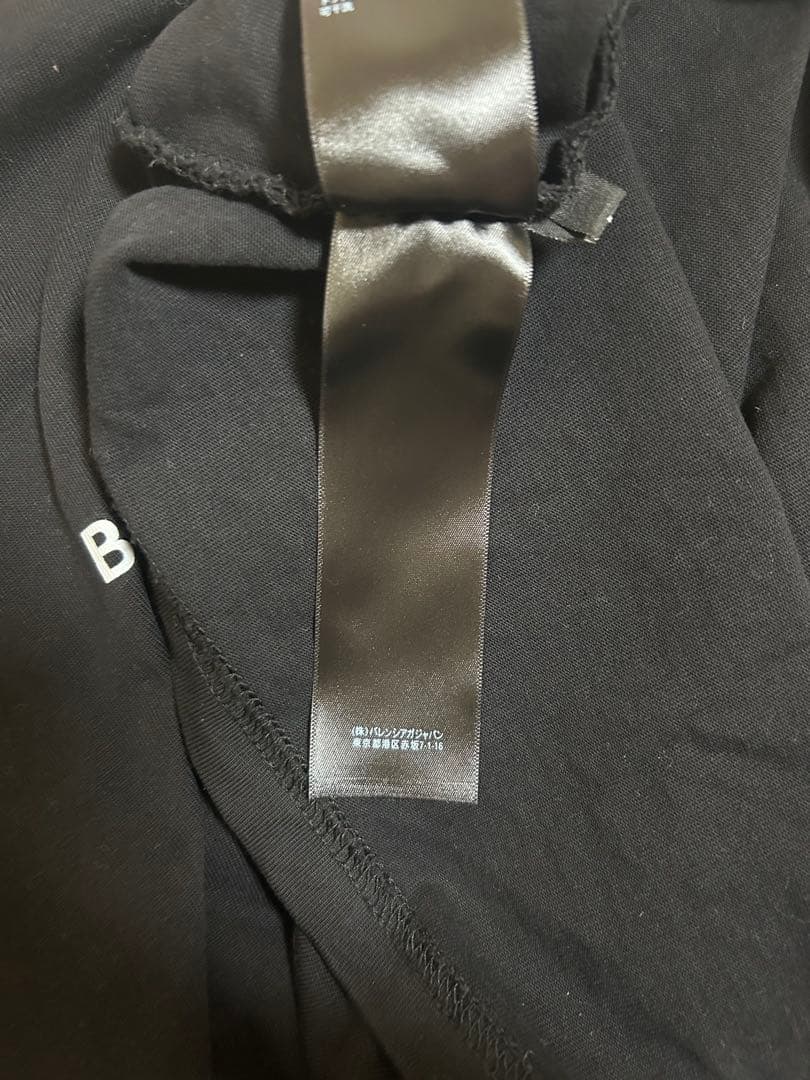 BALENCIAGA バックロゴ　Tシャツ