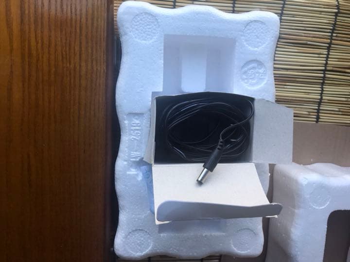 アンティーク調レコードプレイヤー／ラジオ