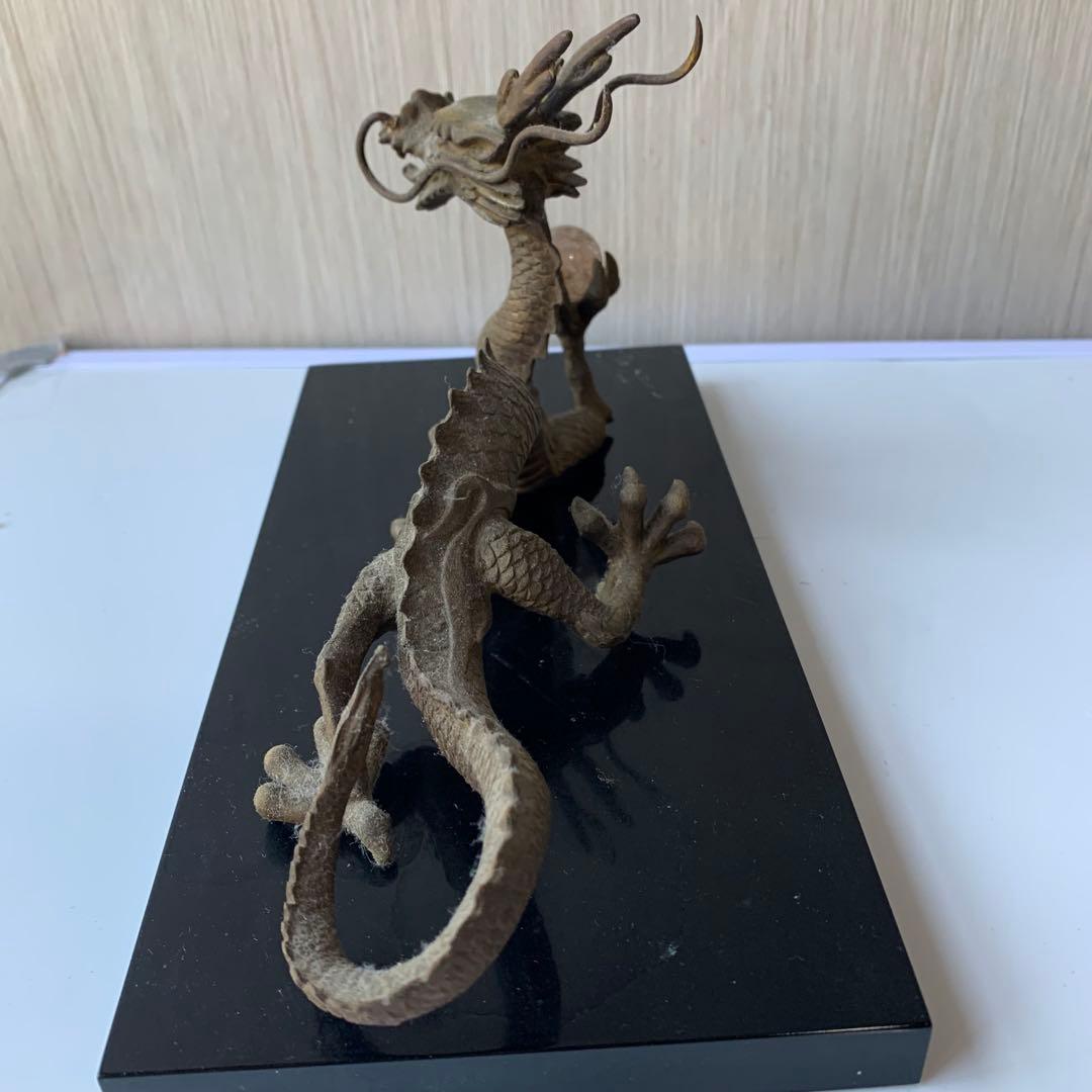 龍 置物 風水 ルチル球 水杯 ブロンズ製 開運 金運 厄祓い 黒台座付き