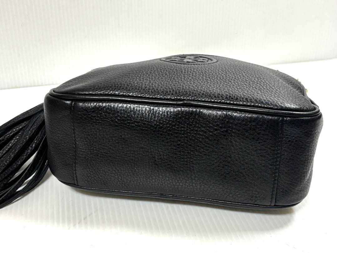 【未使用近い】トリーバーチショルダーバッグ タッセル付ポシェット 黒