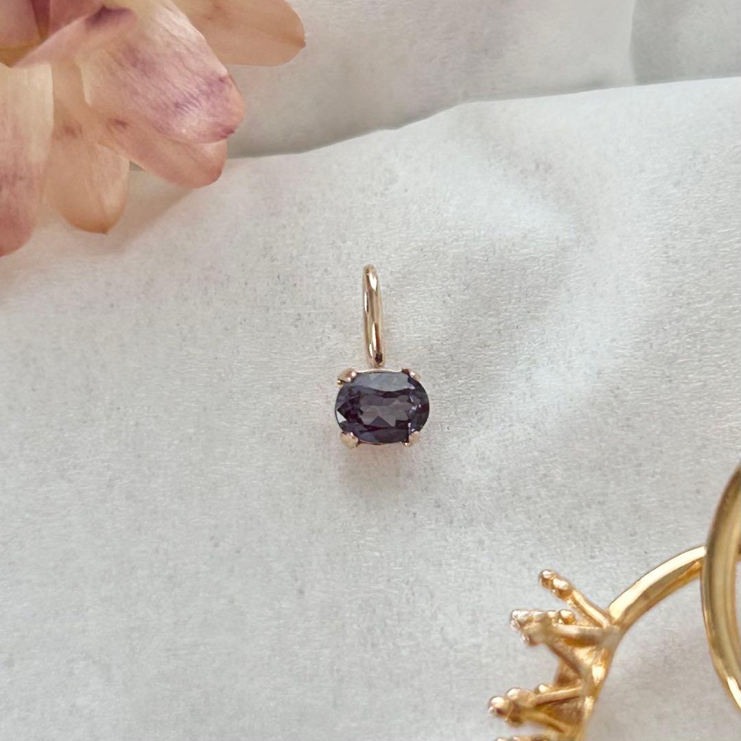 ベキリーブルーガーネットのK10ペンダントトップ ソーティング付き♪