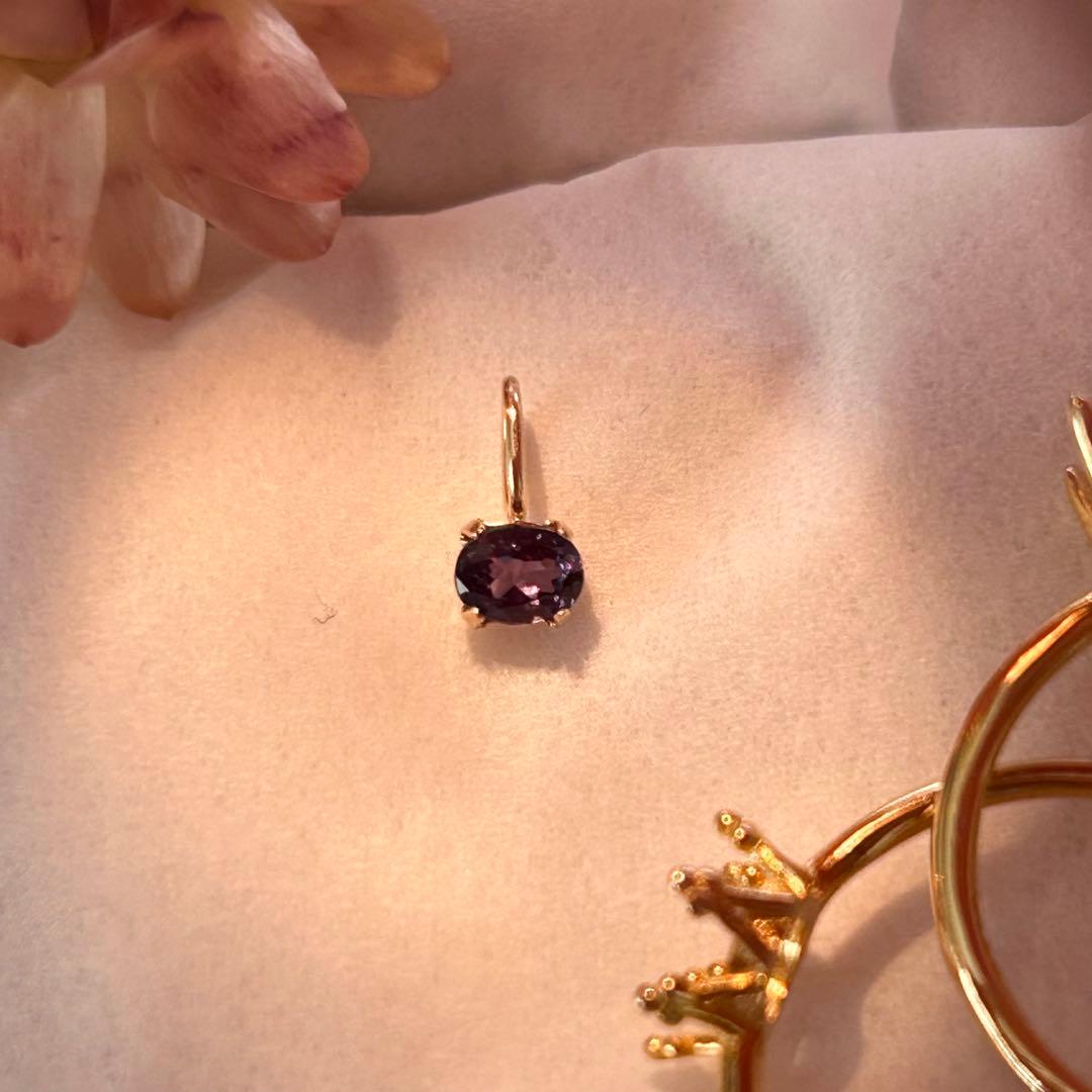 ベキリーブルーガーネットのK10ペンダントトップ ソーティング付き♪