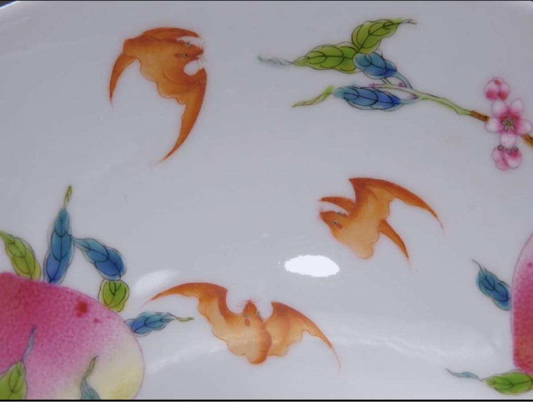 大清雍正年製 白釉粉彩福寿桃紋茶碗美品古董 高さ約6.6cm 幅　約14.1cm