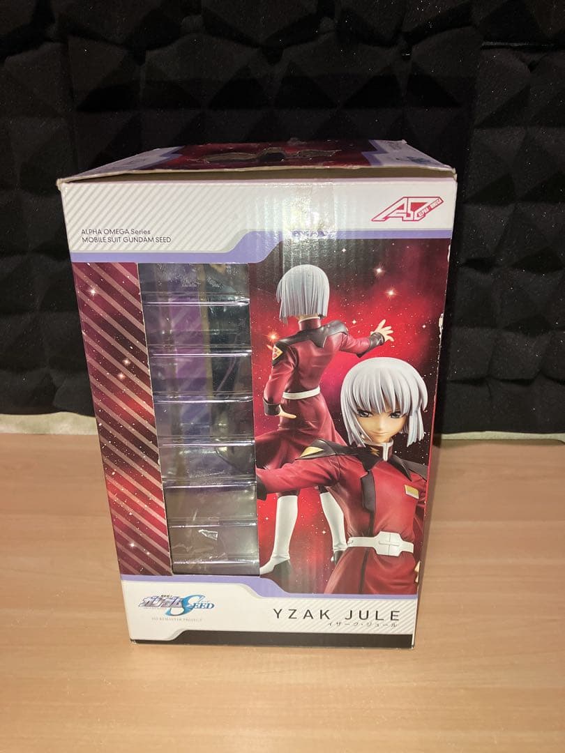 ガンダムSEED スケールフィギュア イザーク・ジュール アルファオメガ