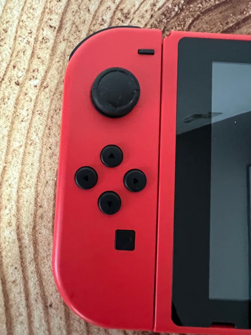 Nintendo Switch ニンテンドースイッチ本体　マリオレッド　箱無し