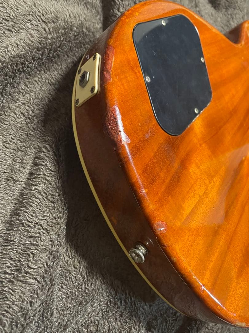 レスポールタイプ ディープジョイント キルト アバロン