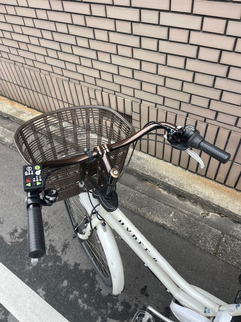 ホワイト 電動アシスト自転車 シティタイプ