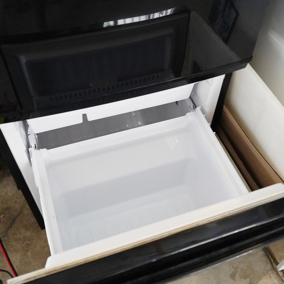 シャープ 冷蔵庫 SJ-14Y-B 　137L　つけかえどっちもドア