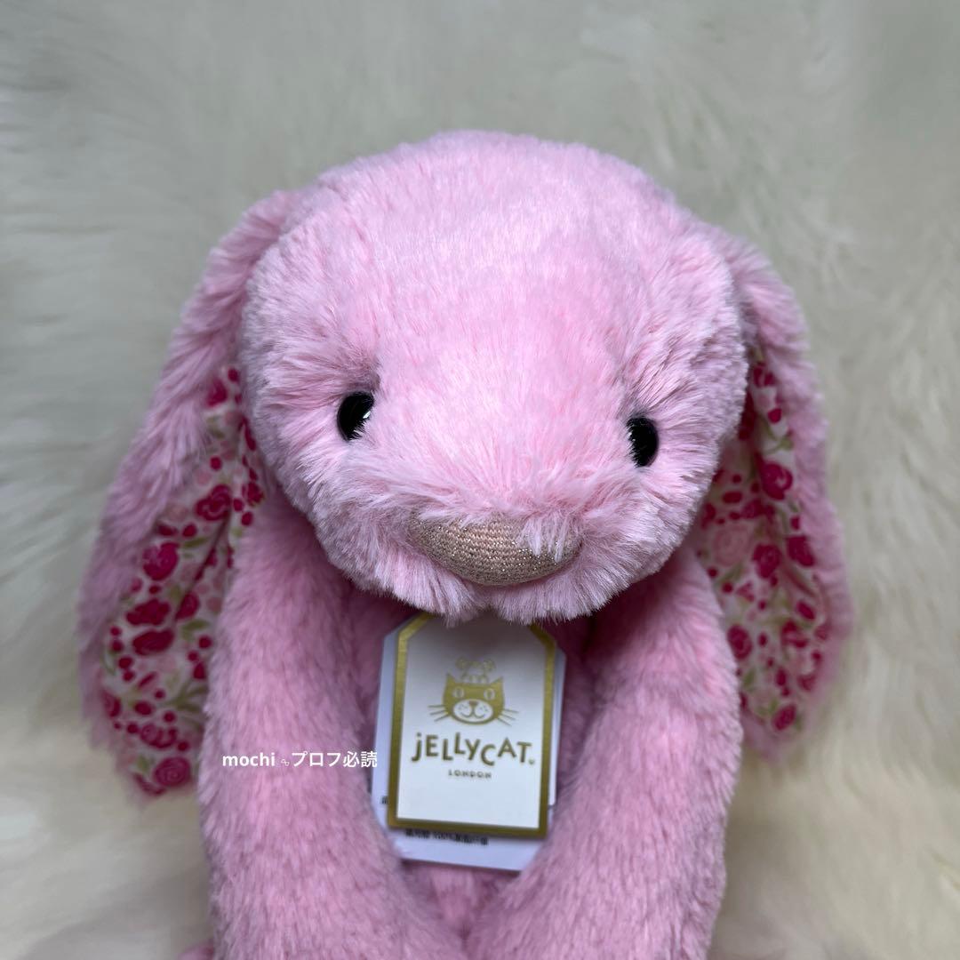  北京限定Blushkin Blossom Luxe Bunny