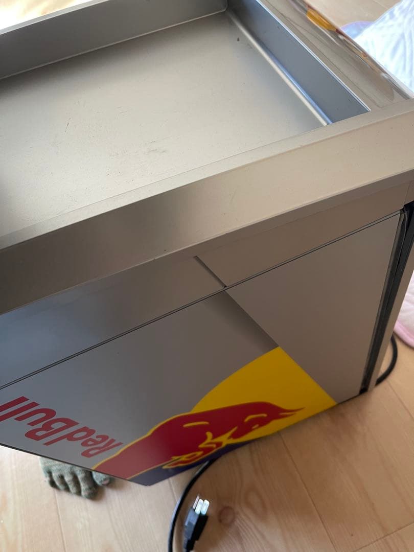 レッドブル冷蔵庫【できれば引き取り優先】